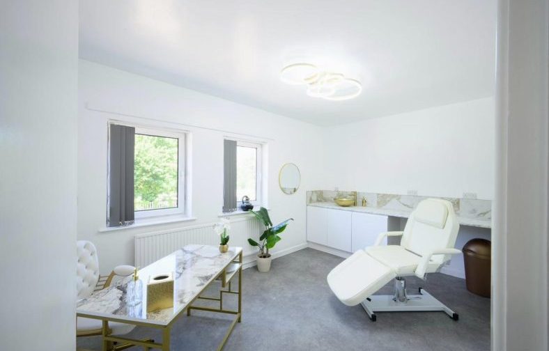 enhance-clinic-rooms-room-with-chair